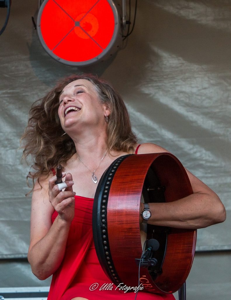Helen FLAHERTY & BAND